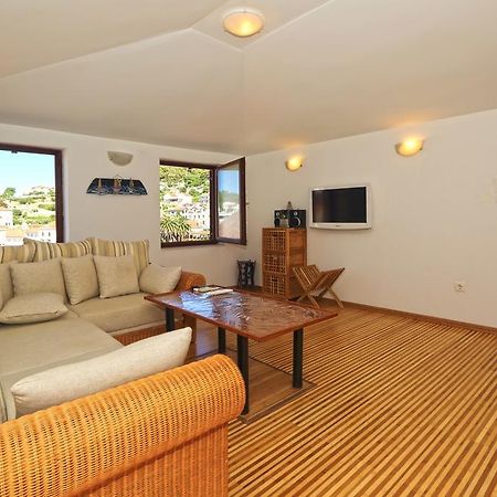 Apartment Plaza Hvar Town Pokoj fotografie