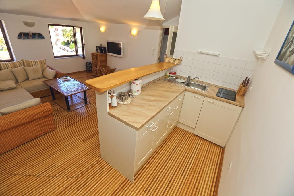 Apartment Plaza Hvar Town Pokoj fotografie
